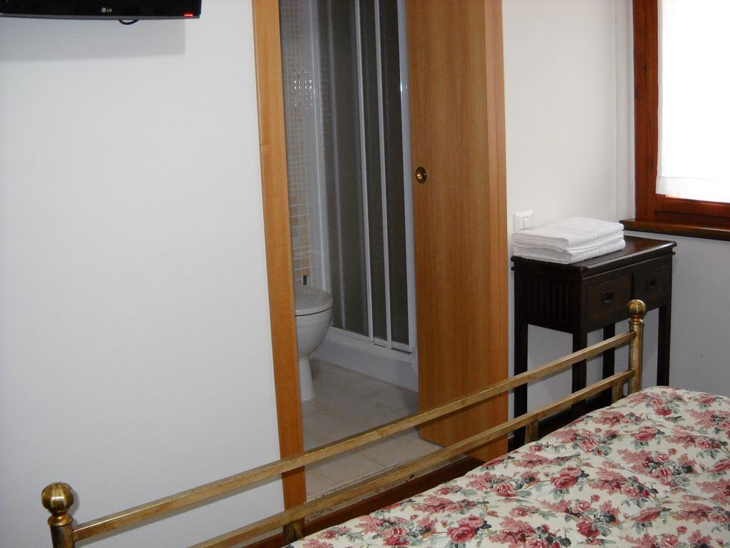 Domomea Hotel Quartu SantʼElena Szoba fotó